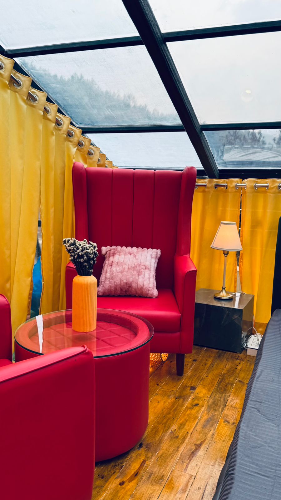 270° Panorama Glass Suite — 2
