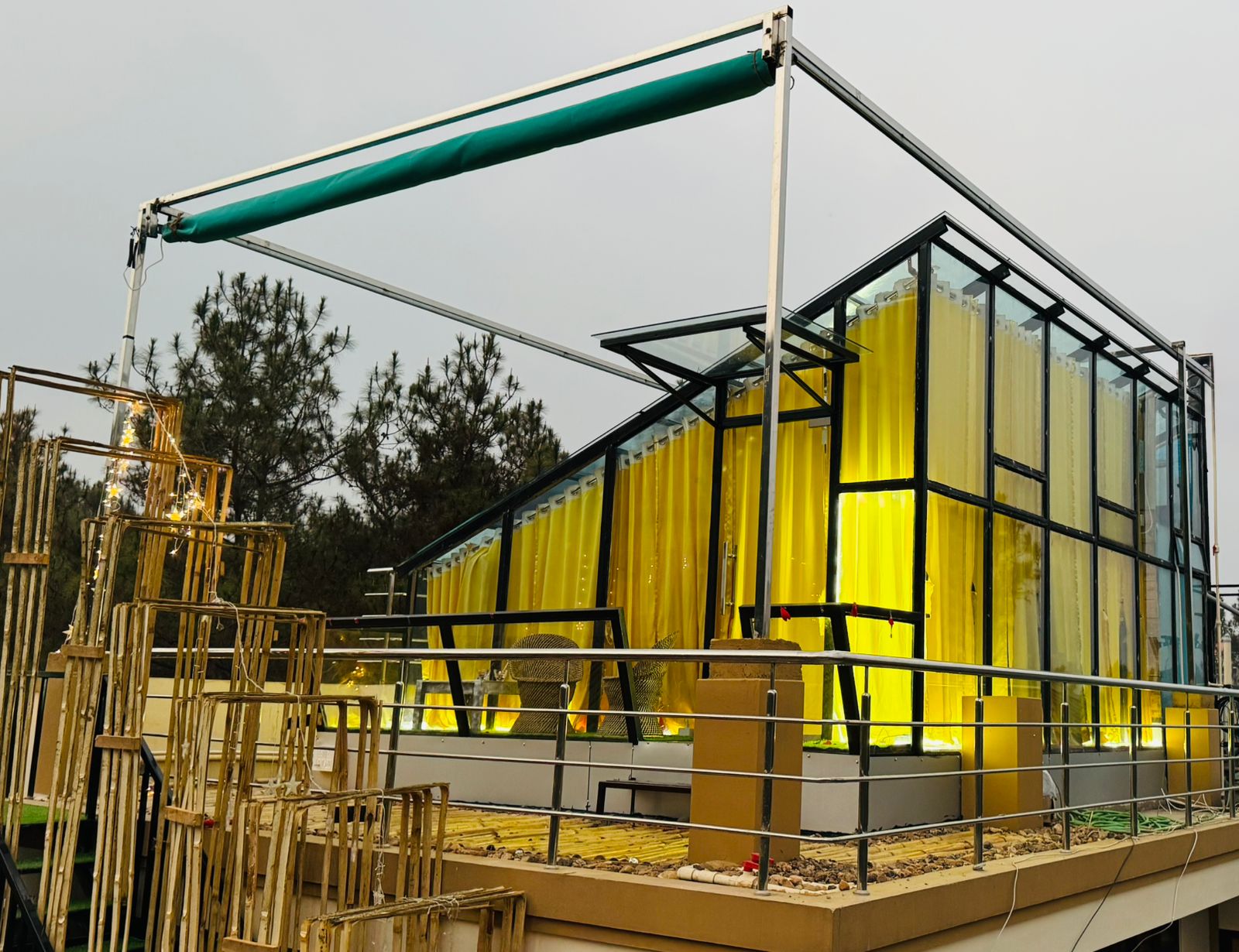 270° Panorama Glass Suite — 3